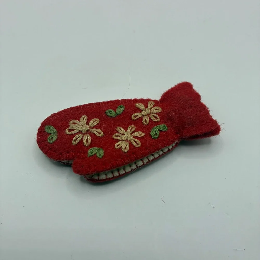 Vintage Handmade Red Felt Mitten Hair Barrette Clip Floral Hand Embroidered